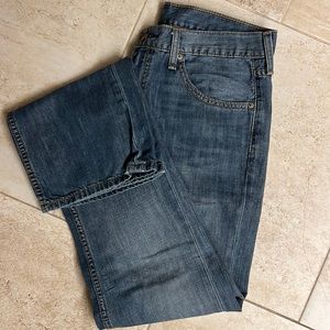 Mens size W32 L34 Levi’s 527 jeans.